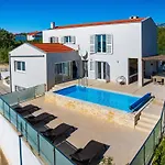 My Dalmatia - Sea View Anpero With Private Heated Pool And Sauna Ferienhaus *
