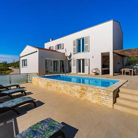 Tatil Evi My Dalmatia - Sea View Anpero With Private Heated Pool And Sauna Maslenica