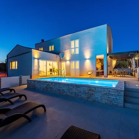Prázdninový dům My Dalmatia - Sea View Anpero With Private Heated Pool And Sauna Maslenica