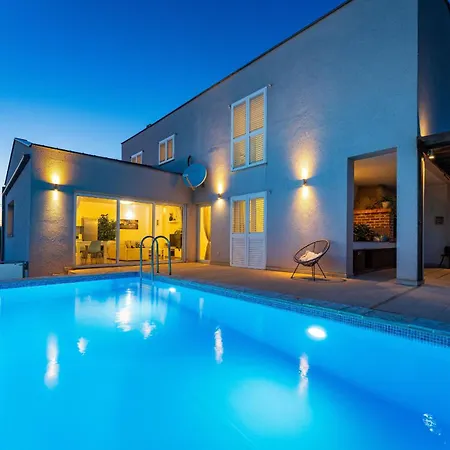 My Dalmatia - Sea View Anpero With Private Heated Pool And Sauna Maslenica