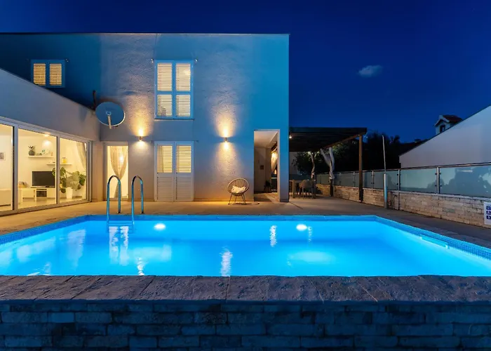 My Dalmatia - Sea View Anpero With Private Heated Pool And Sauna Tatil Evi Maslenica